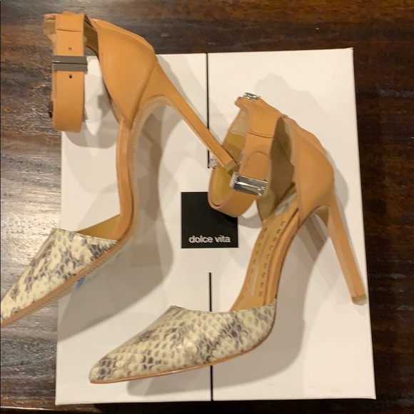 Women’s Dolce Vita KANA style. - Picture 2 of 5